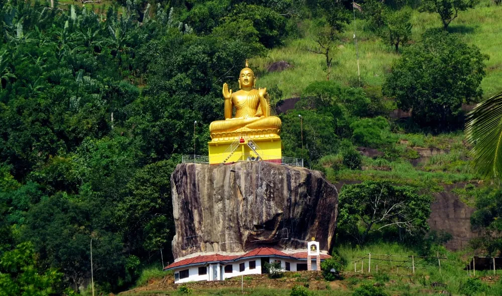 Aluvihara-Cave-Temple-gallery-po